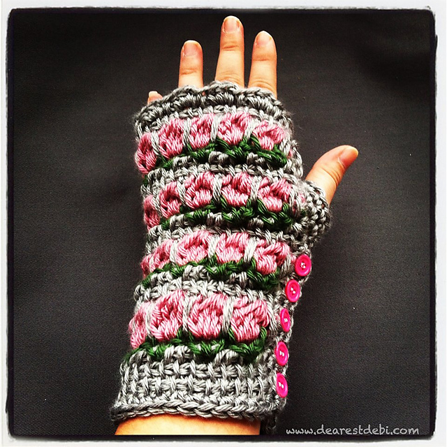 Tunisian Roses Wristlets