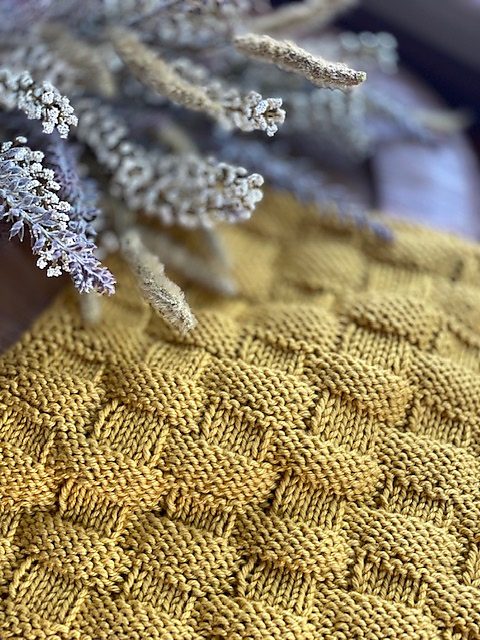 Mom and Apple Pie Dishcloth