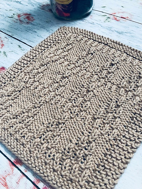 Dahlia Dishcloth