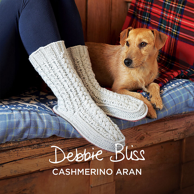 Cabled Slipper Socks