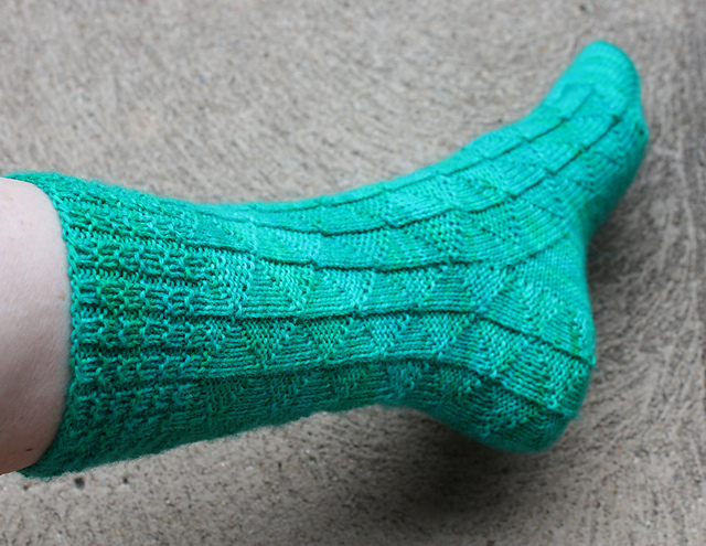 Triangulation Socks