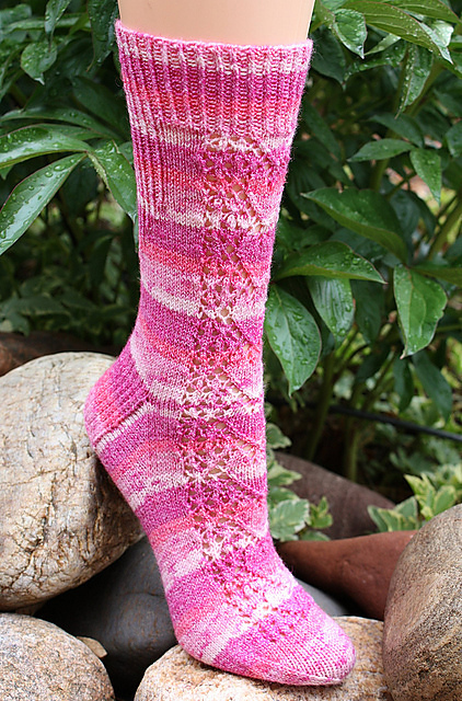 Bleeding Hearts Socks