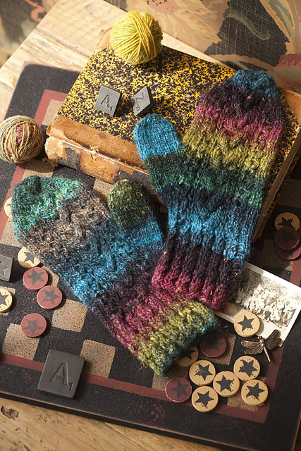 Cabled Mittens