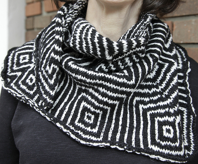 Delusions Op-Art Shawl