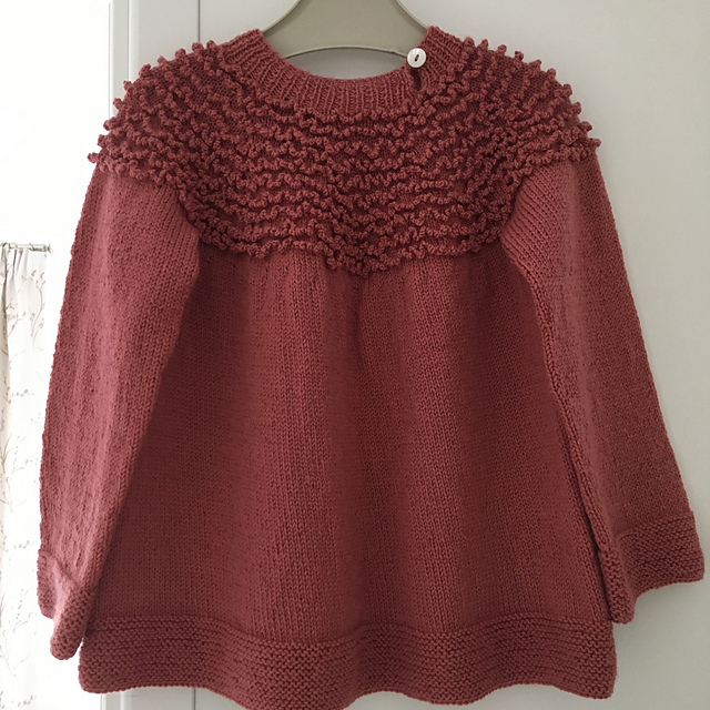 Curlicues Blouse Yaku  (ENG)