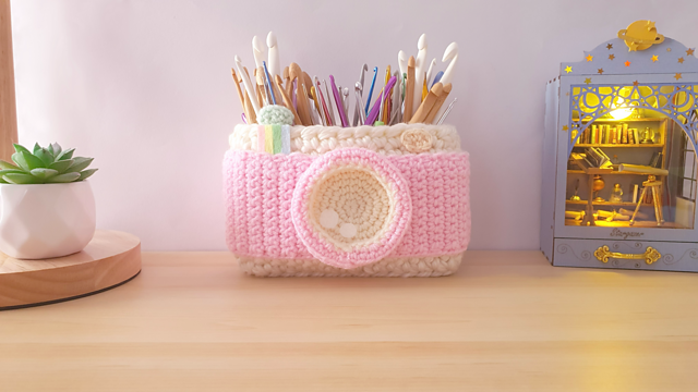 Camera Pen Holder