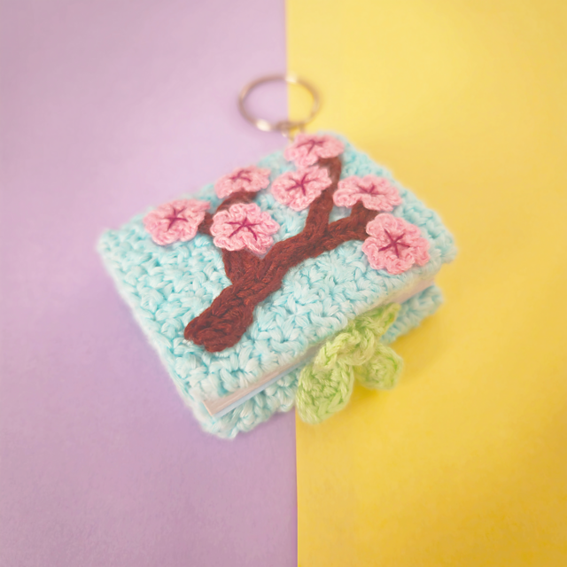 Ravelry: Miniature Book Keychain pattern by Delilah Crochet
