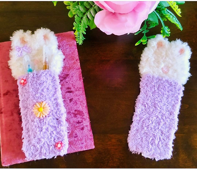 Bunny Pen Holder