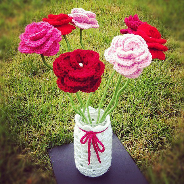 Pretty Wired Crochet Rose
