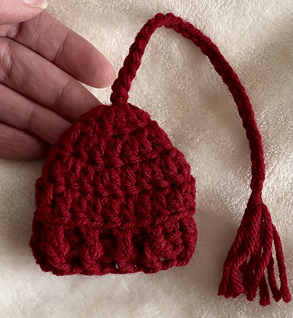 Melt the ICE Mini Hat