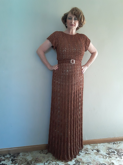 Knitting a Hat and Belt (Belt)