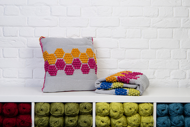 Disco Honeycomb Blanket & Cushion Set