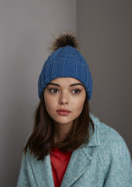 Cable Hat With Pompom
