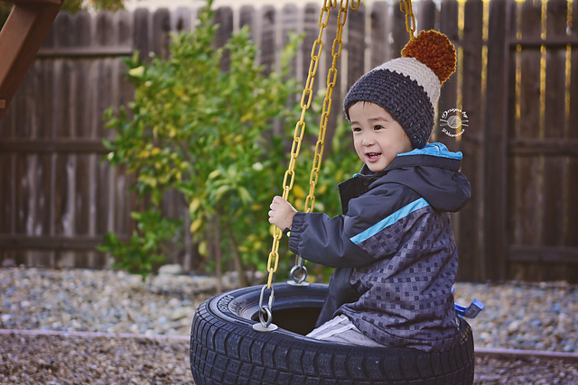 Basic Chunky Beanie with Pom