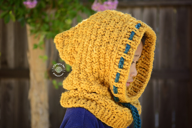 Devan Hooded Cowl