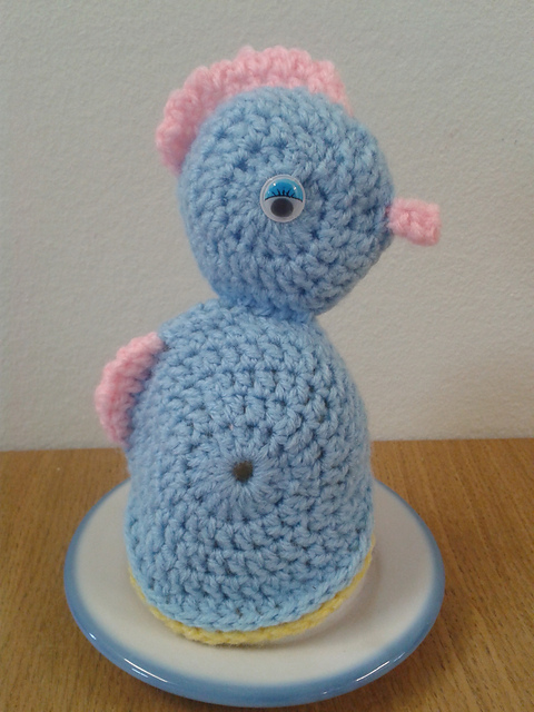 Easy Easter chick egg cozy
