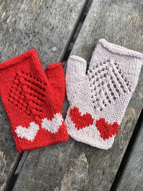 Love Hearts Mittens