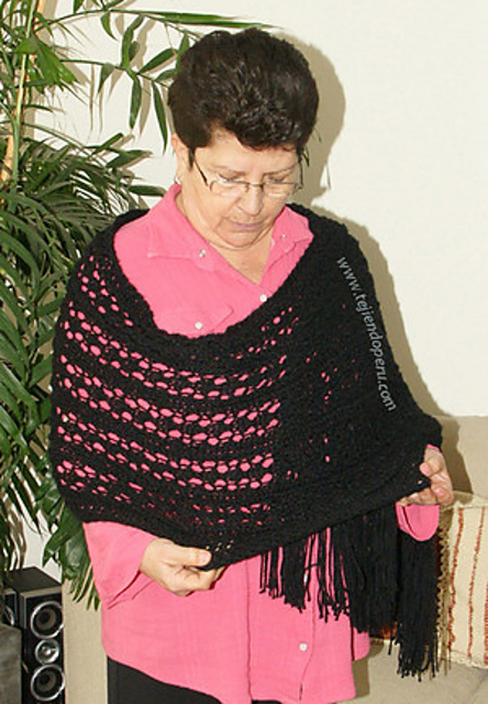 Capa con borde de bodoques