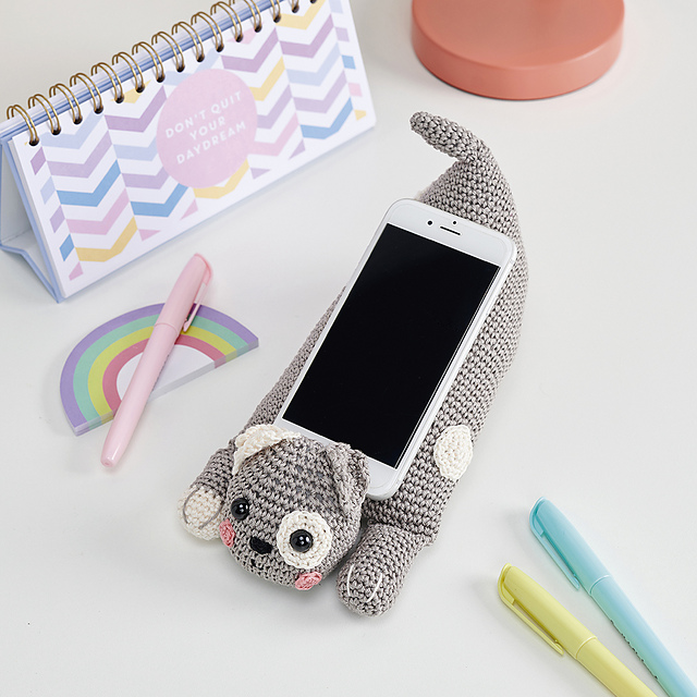 Puppy Phone Rest