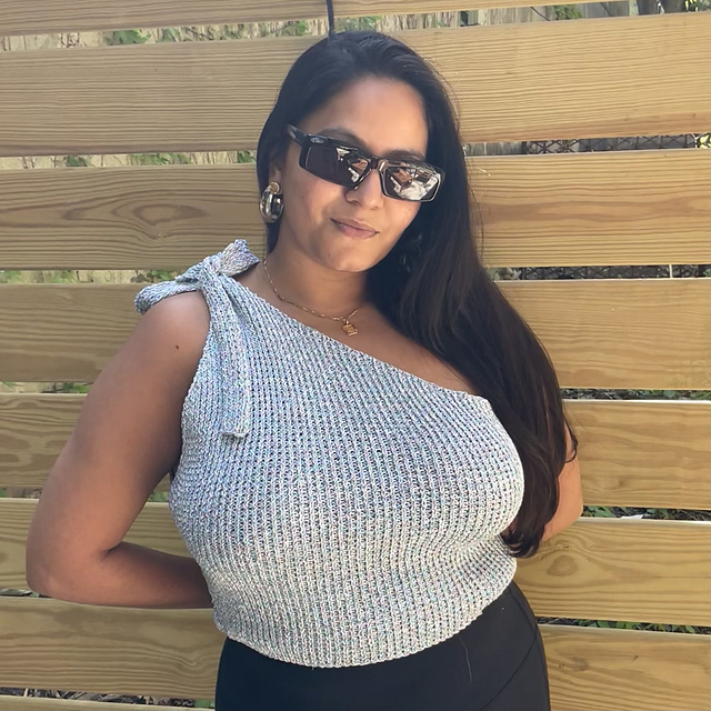 ONE SHOULDER top