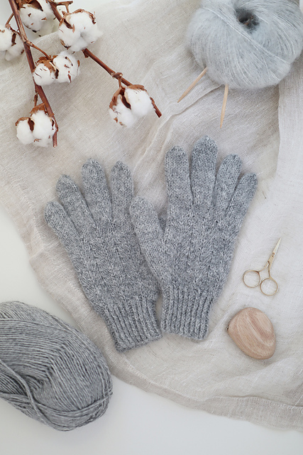 Fishbone gloves