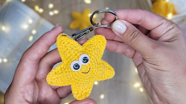 Ravelry: Star Keychain pattern by Tatiana Didichenko