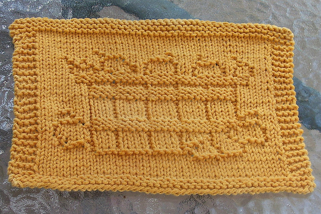 Bushel of Apples Dishcloth