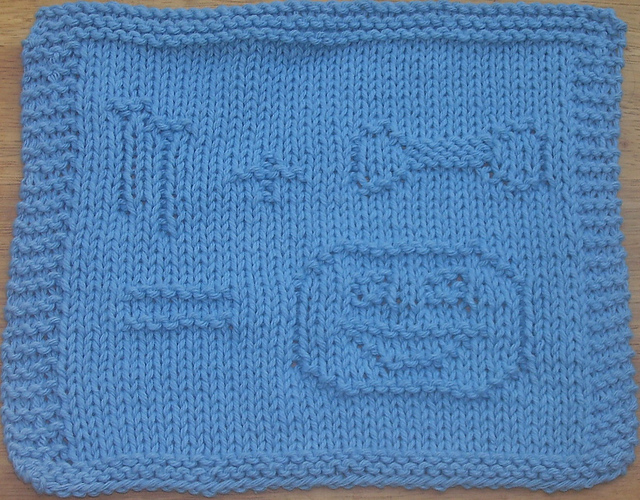 Needles + Yarn= :)  Dishcloth