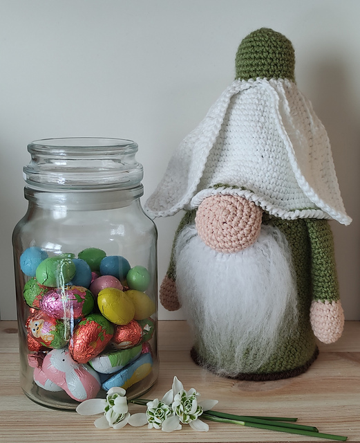 Secret Surprise Snowdrop Gnome