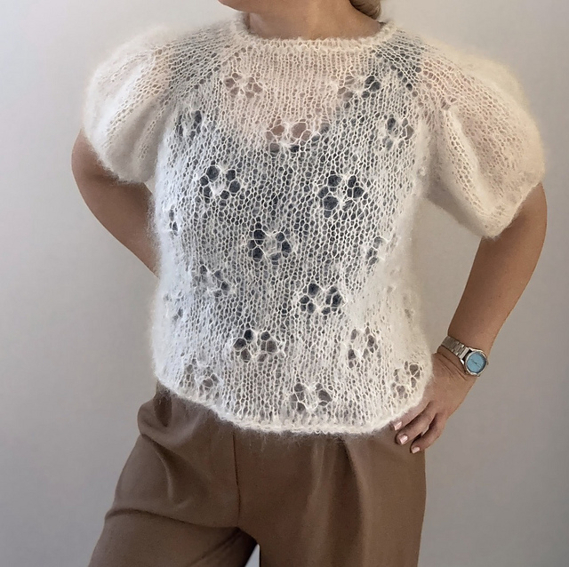 Fluffy Strawberry Top