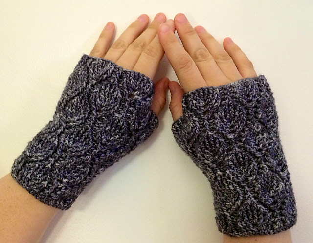 Leafy Fingerless Mitts