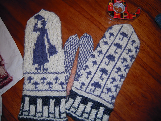 Nanny Mittens