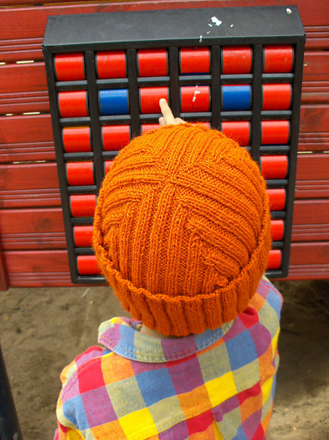 Ravelry: Käänteinen - Reversible Rib Cap pattern by Pirita Hiltunen