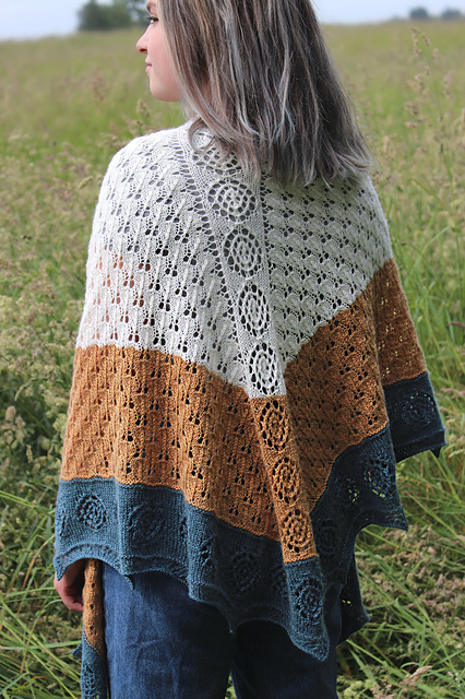 Jolana Shawl
