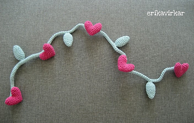 Garland with hearts