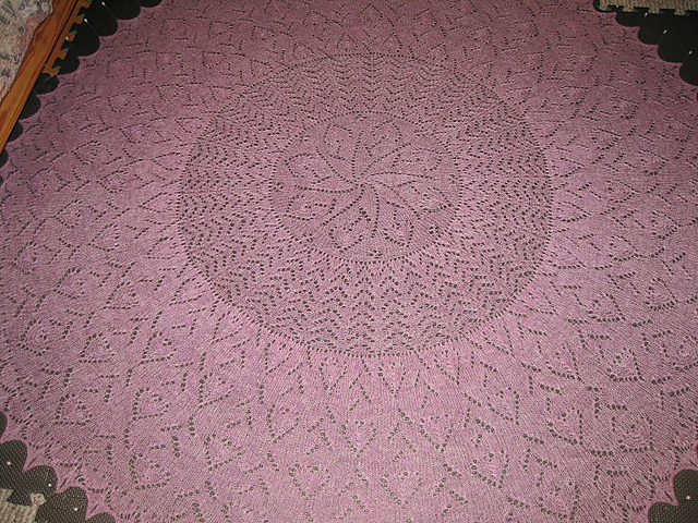 Bleeding Hearts Shawl