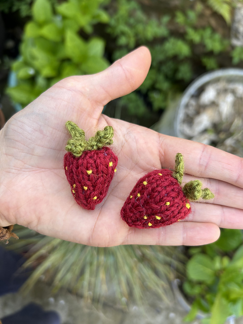 Knitted Strawberry