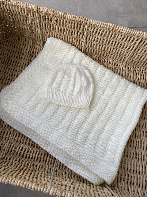 Broken Garter and Rib Blanket & Hat