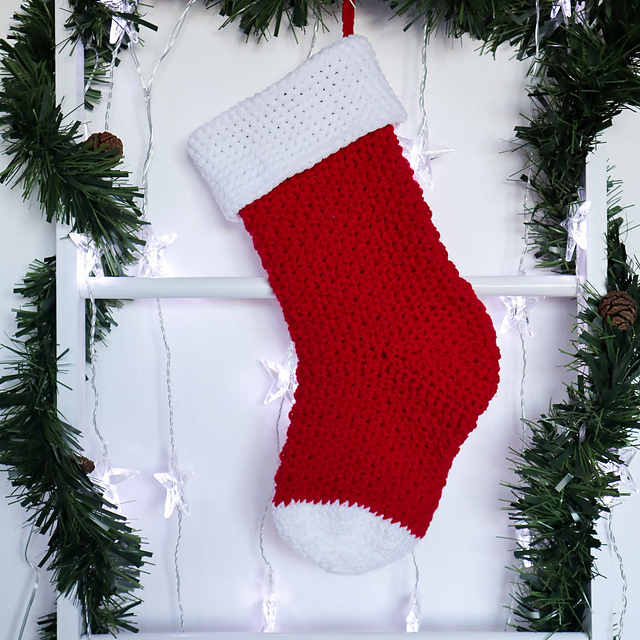 Chunky Crochet Christmas Stocking (in 3 sizes)