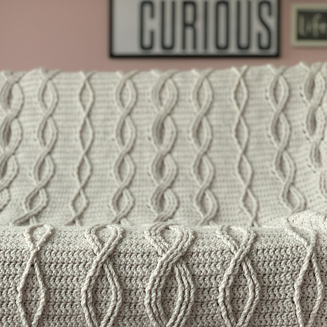Triptych Twist Cable Blanket