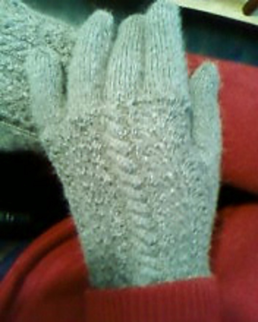 Ladies' Knitted Gloves with Fancy Backs