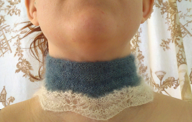 Mohair Lace Choker with Ribbon