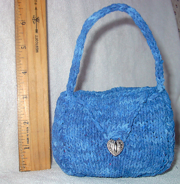 FLip, the Fun Little Purse