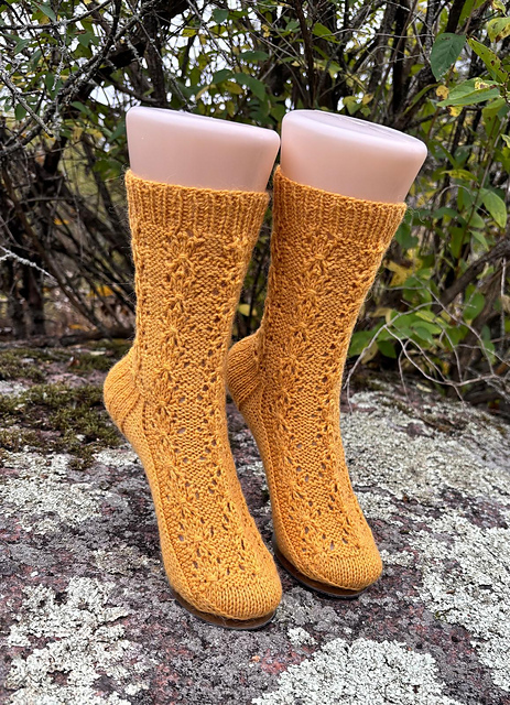 Flowers of The Valley Socks
