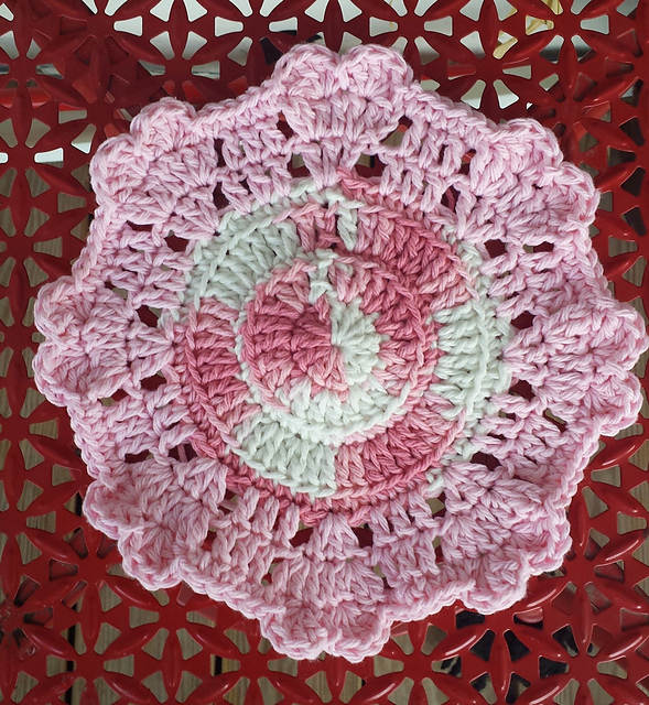 Hearts go Round Dishcloth
