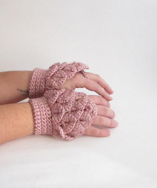 Crocodile Stitch Handwraps