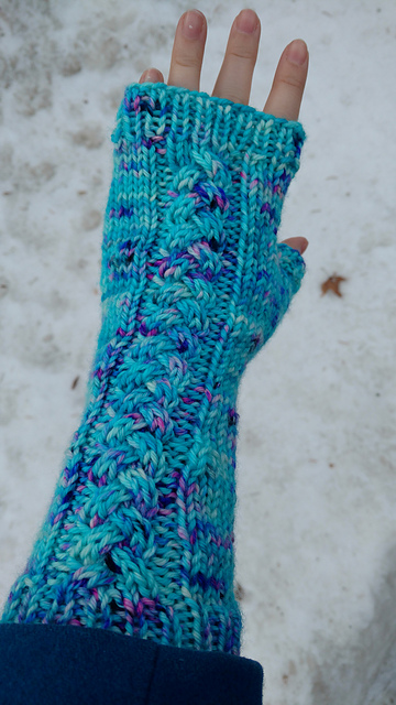Becky Thatcher Mitts