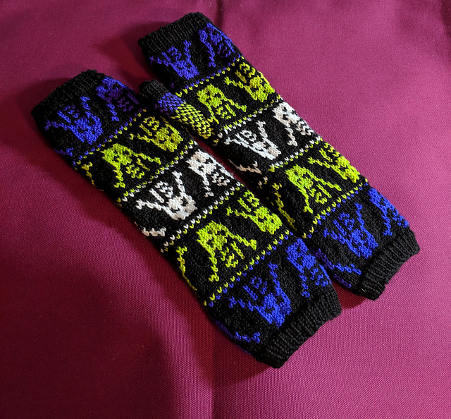 Moon 13 Mitts