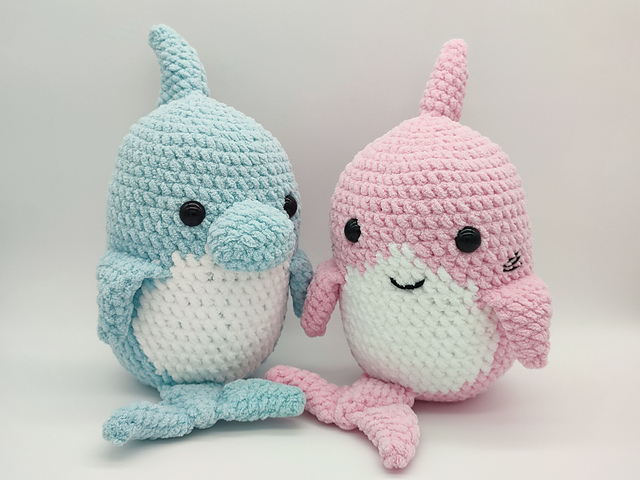 Shark & Dolphin