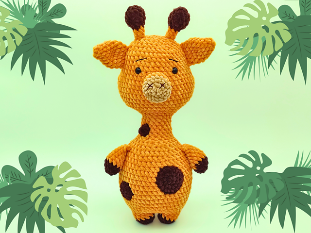 Loftie the Chunky Giraffe
